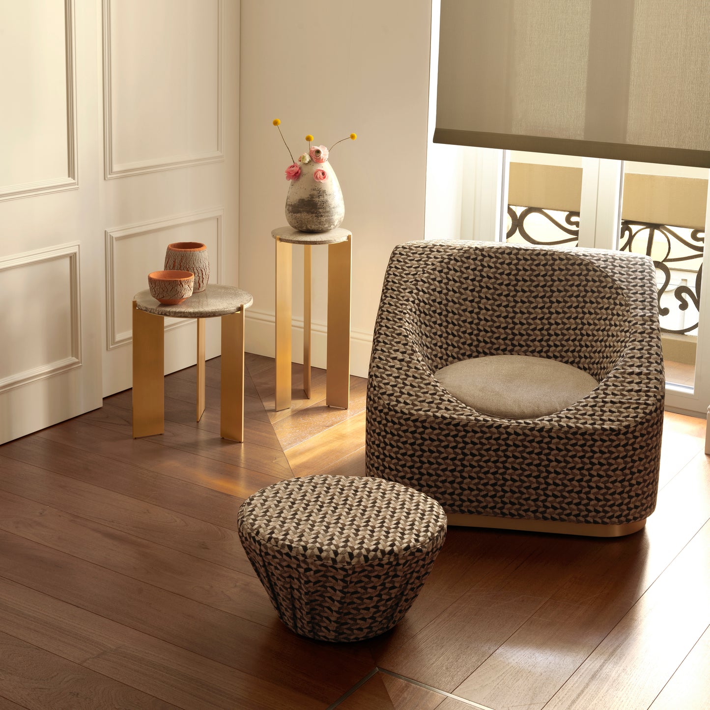 Modern Living Room Coffee Table Y RIRU 42 with Brass Legs and Raku Ceramic Top
