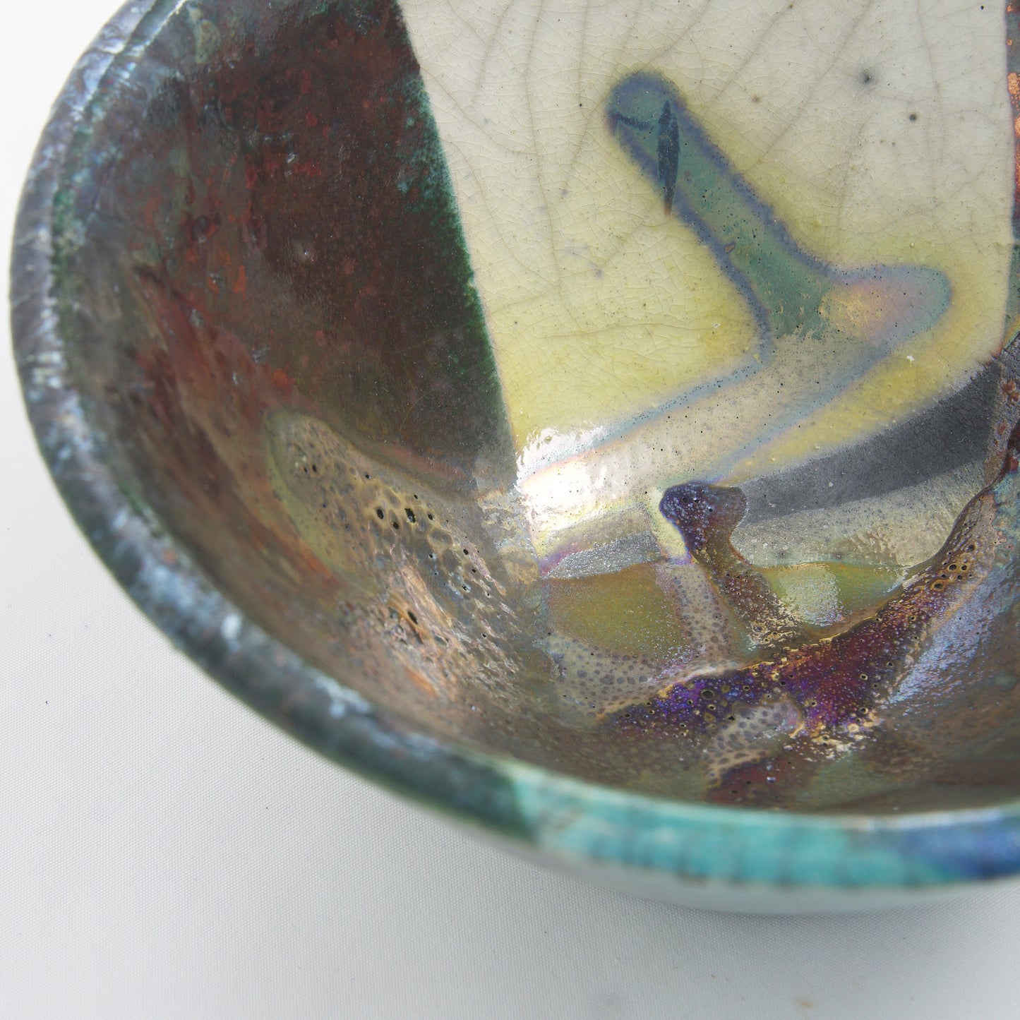 Japanese Minimalistic Aurora Set of 4 Bowls Raku Ceramics White Green Metal