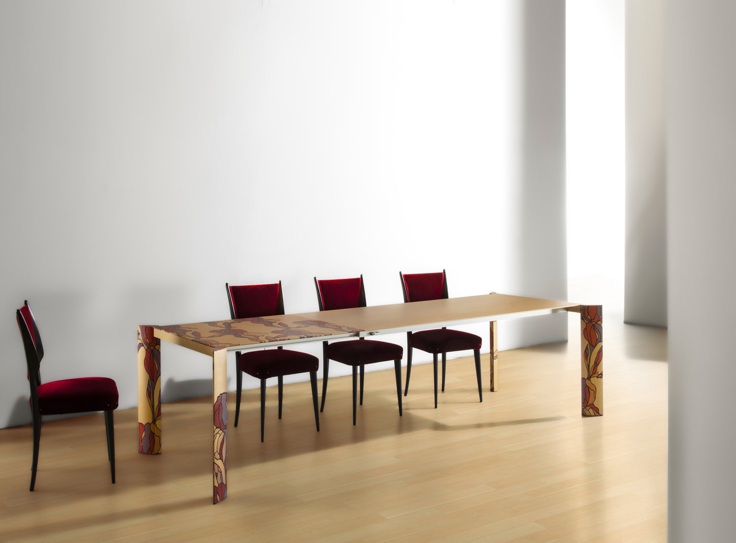 Minimalist BotaniKa Table Aluminium Extendable Gold With Floral Print