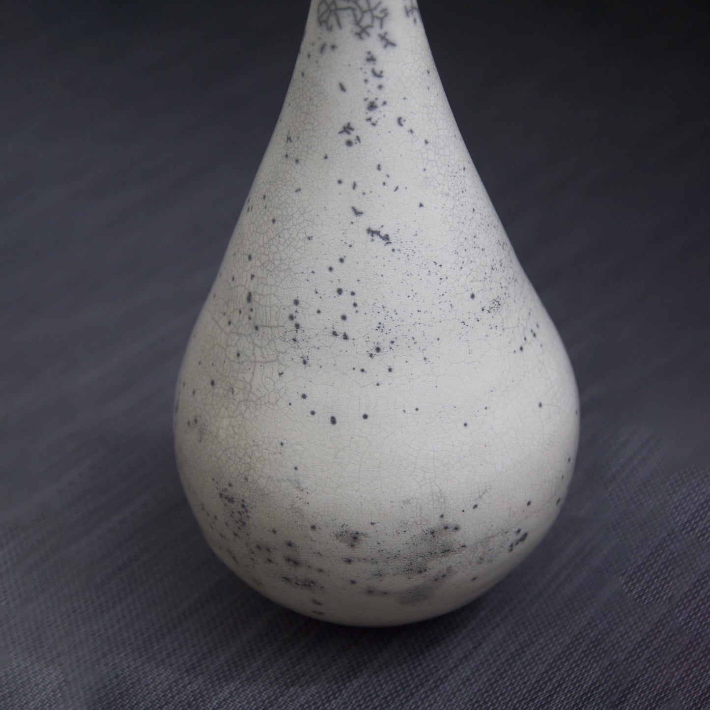 Japanese Modern Essenza O Sculpture Raku Ceramic White Crakle