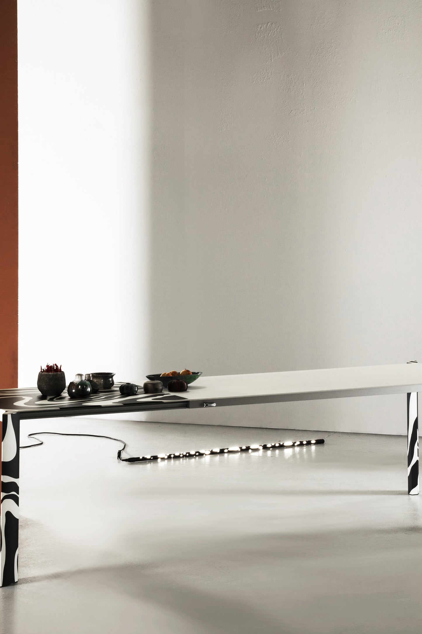 Hikari Minimalist Japanese Light Led Tube Floor or Ceiling Lamp Black