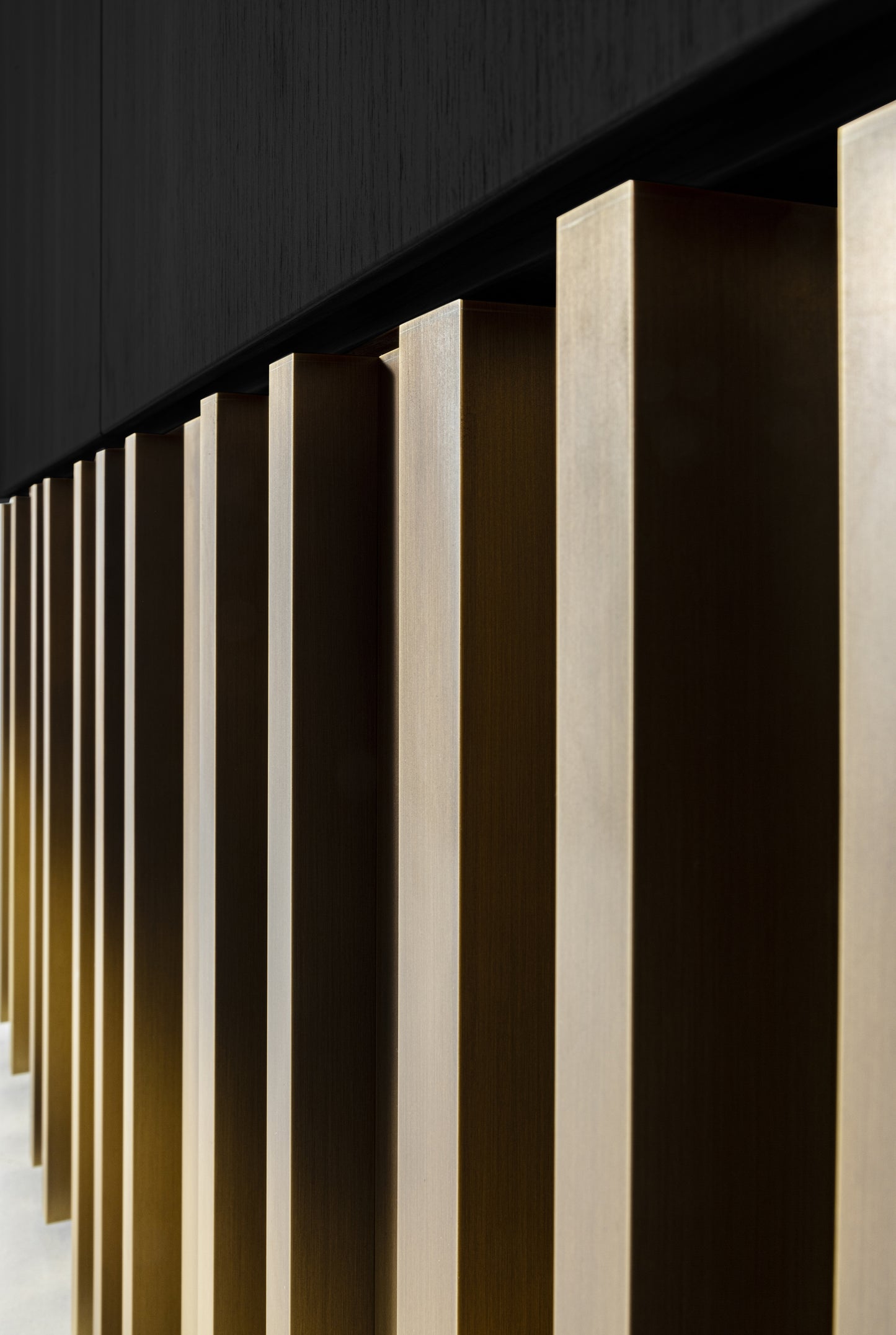 Sublime Vintage Sideboard with Brass Handmade Sculpture in Opaque Black Open Pore Striped Oak