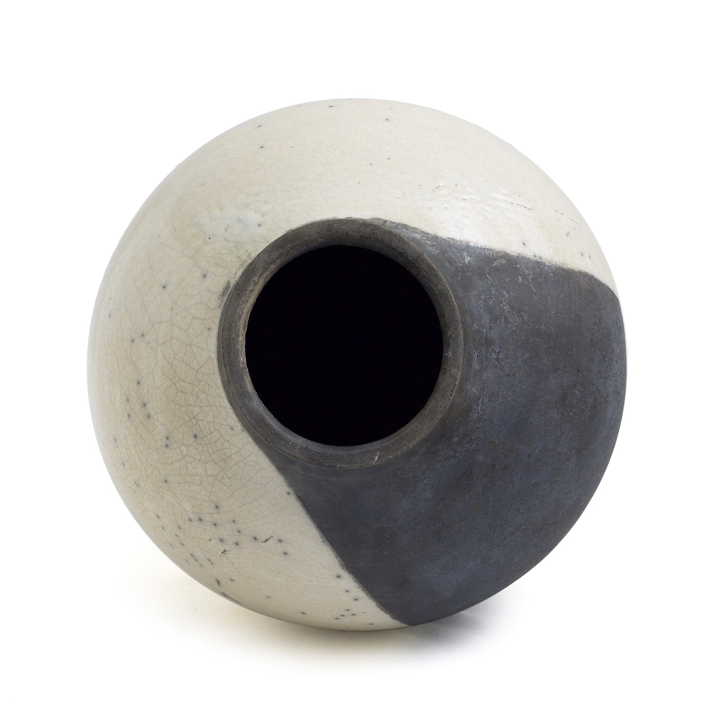 Japanese Modern Minimalist Shadow Sculpture Raku Ceramic White Black Crakle