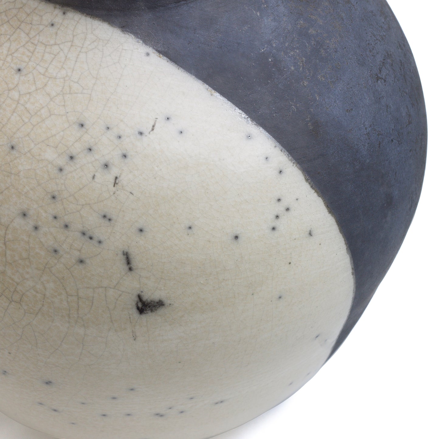 Japanese Modern Minimalist Shadow Sculpture Raku Ceramic White Black Crakle