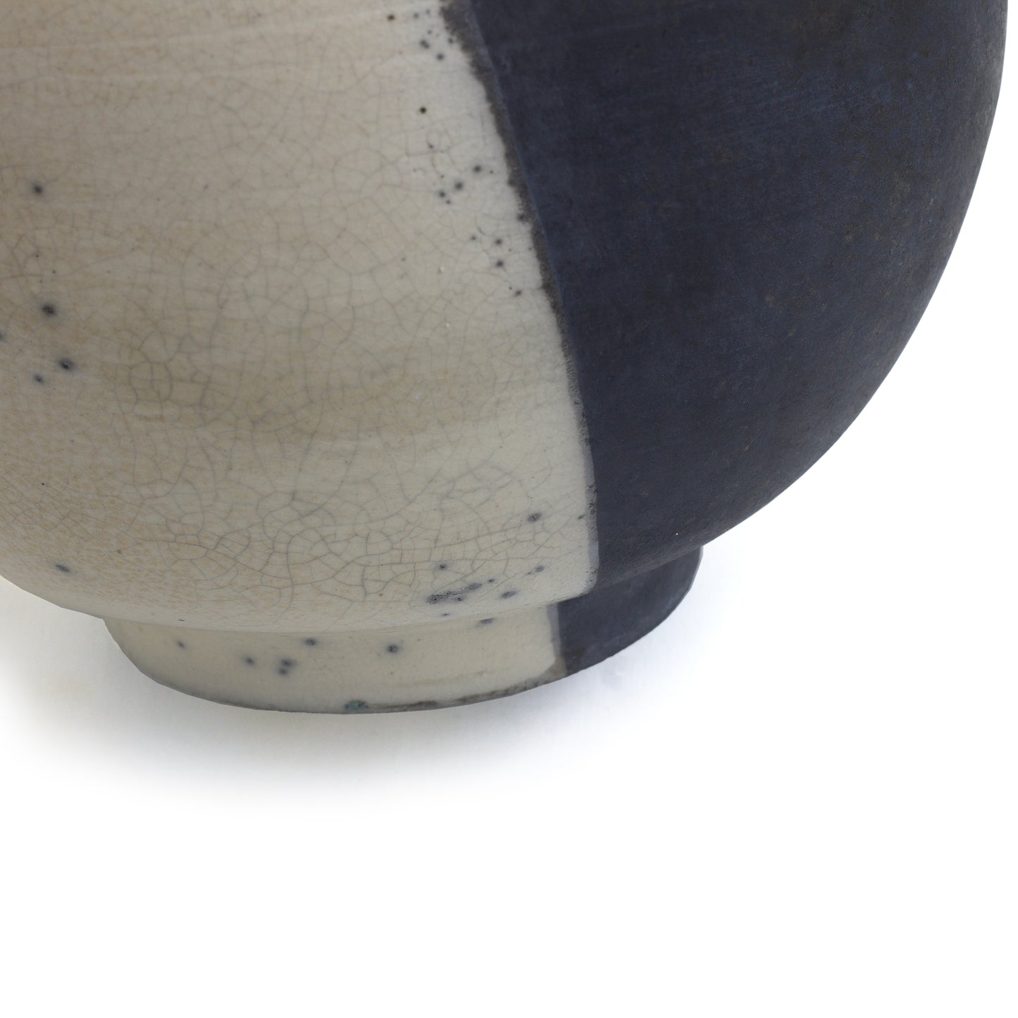 Japanese Modern Minimalist Shadow Sculpture Raku Ceramic White Black Vase
