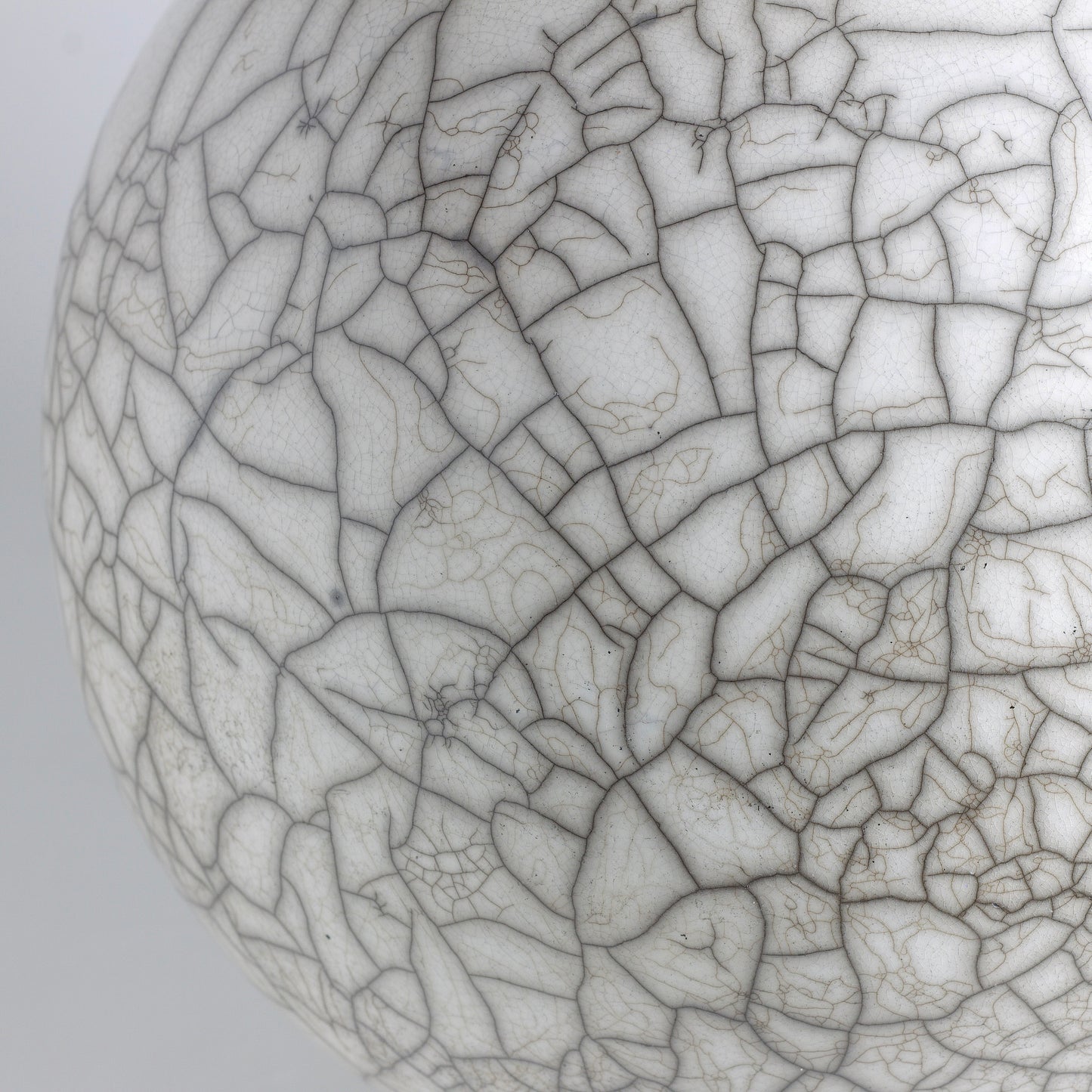 Japanese Modern Minimalist Super Crackle Dome Vase Raku Ceramic White