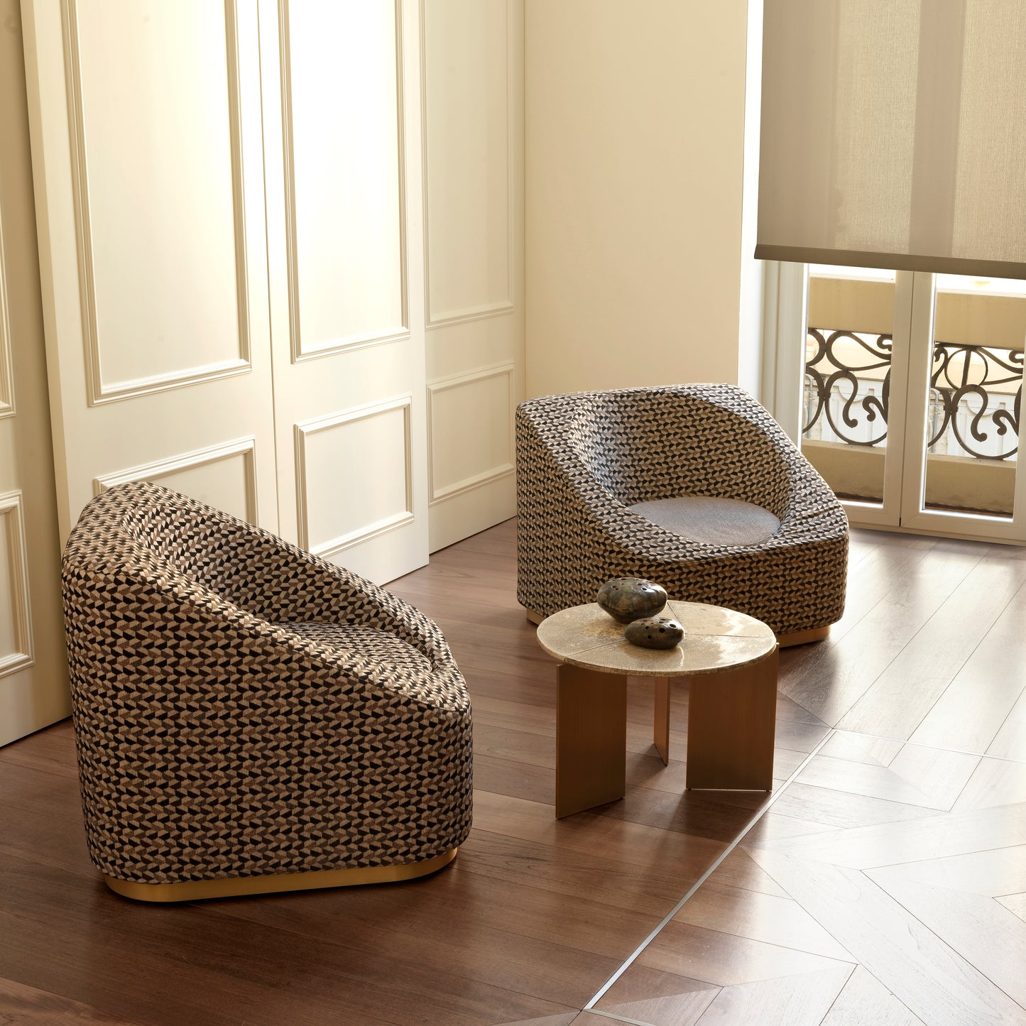 Modern Living Room Coffee Table Y RIRU 52 with Brass Legs and Raku Ceramic Top