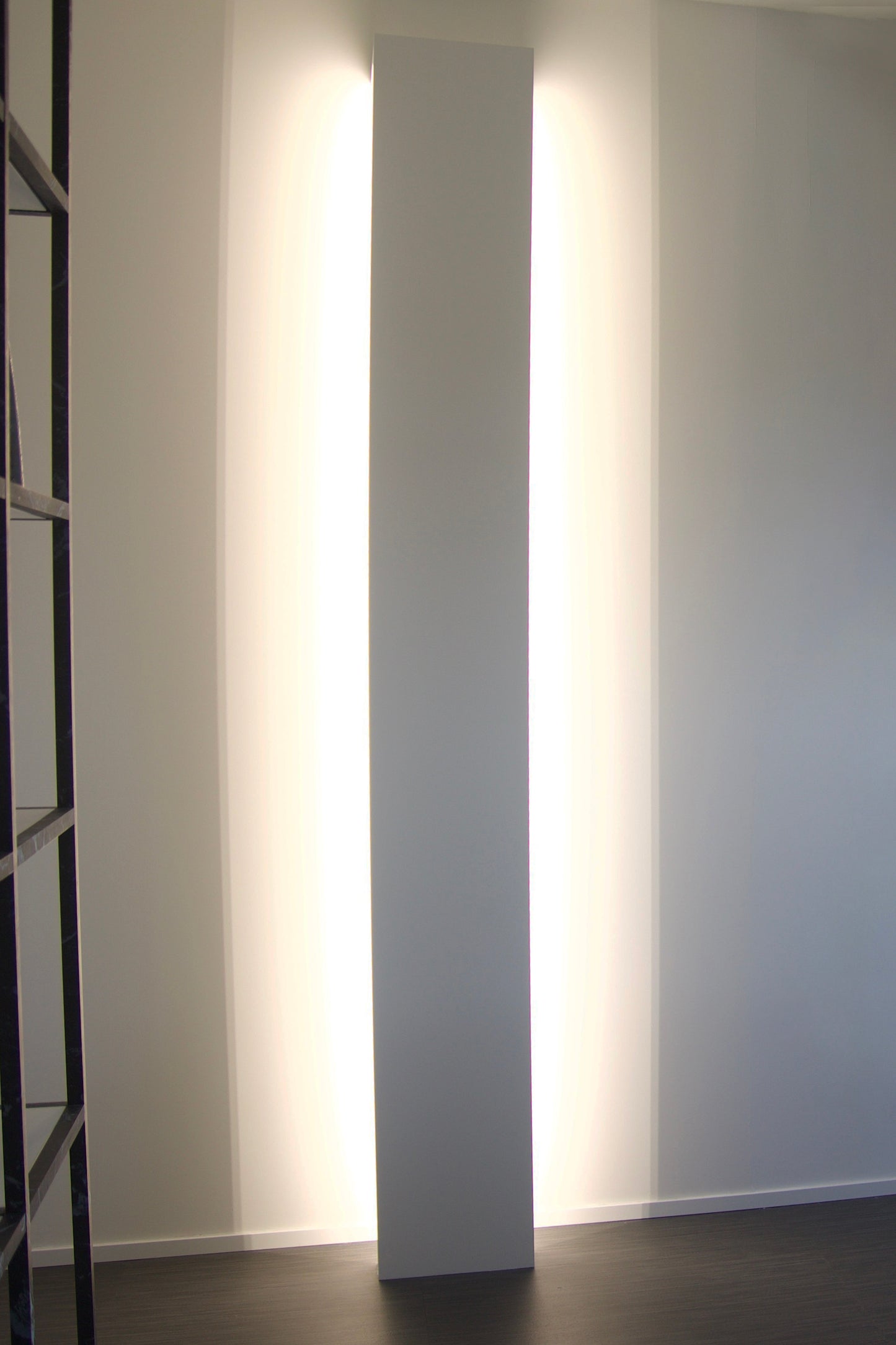 Labyrinth Light Extreme Minimalist Floor Vertical Led Flush Wall Lamp