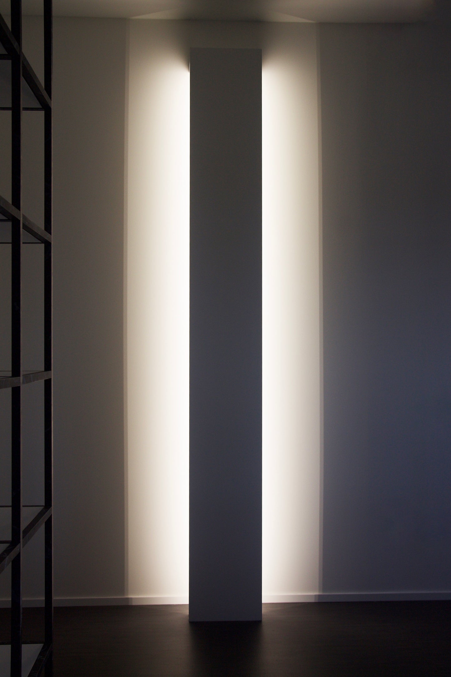 Labyrinth Light Extreme Minimalist Floor Vertical Led Flush Wall Lamp