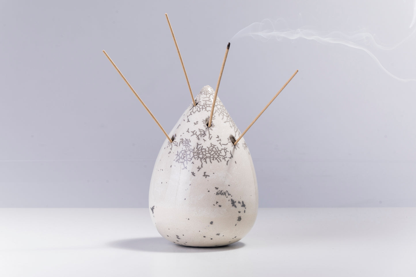 Japanese Modern Goccia Incense Holder Raku Ceramics White Crackle