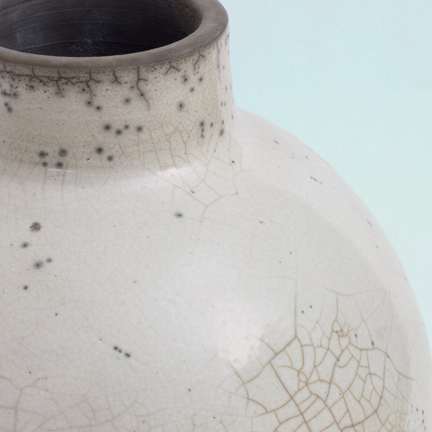 Japanese Modern Minimalist Dome L Vase Raku Ceramic White Crakle
