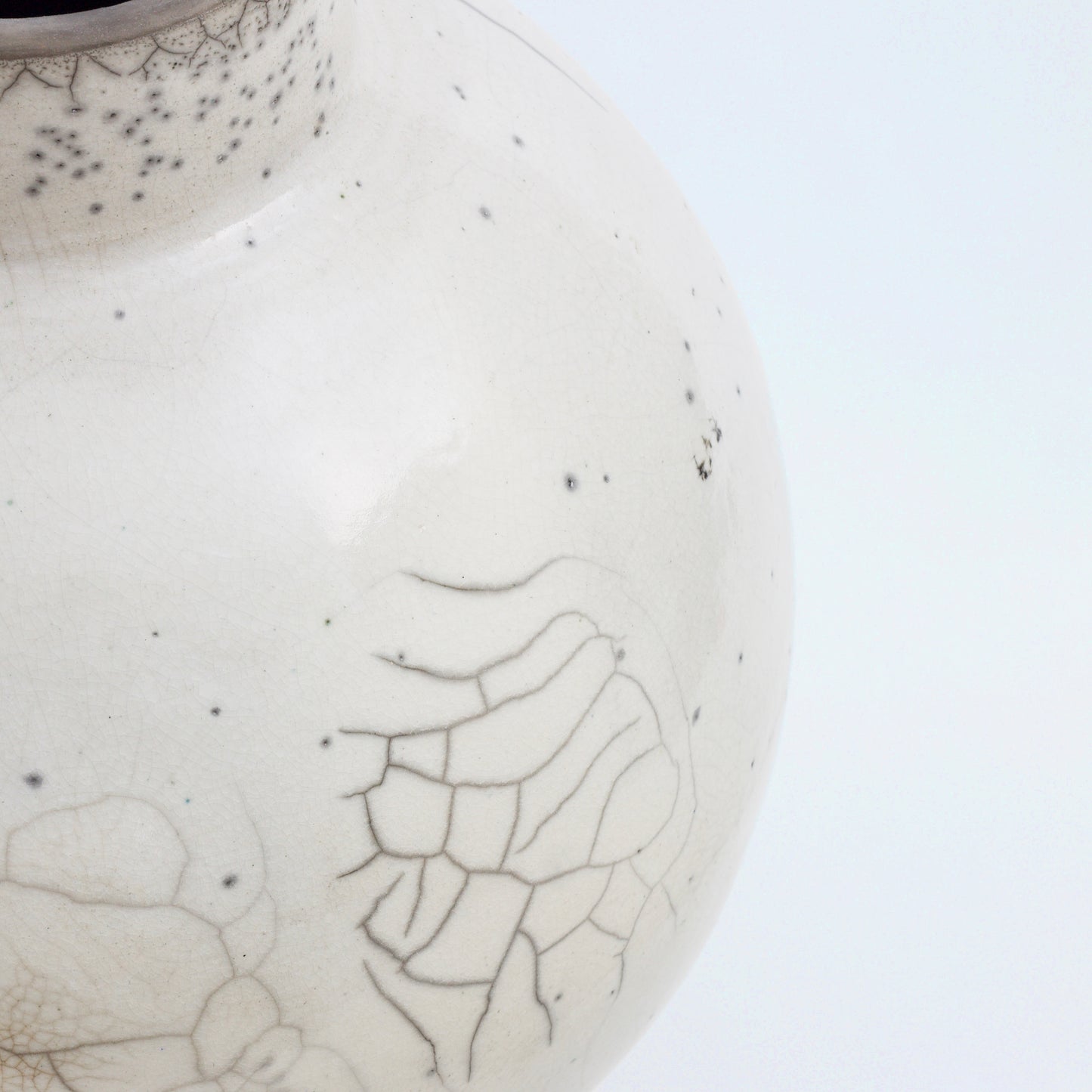 Japanese Modern Minimalist Dome L Vase Raku Ceramic White Crakle