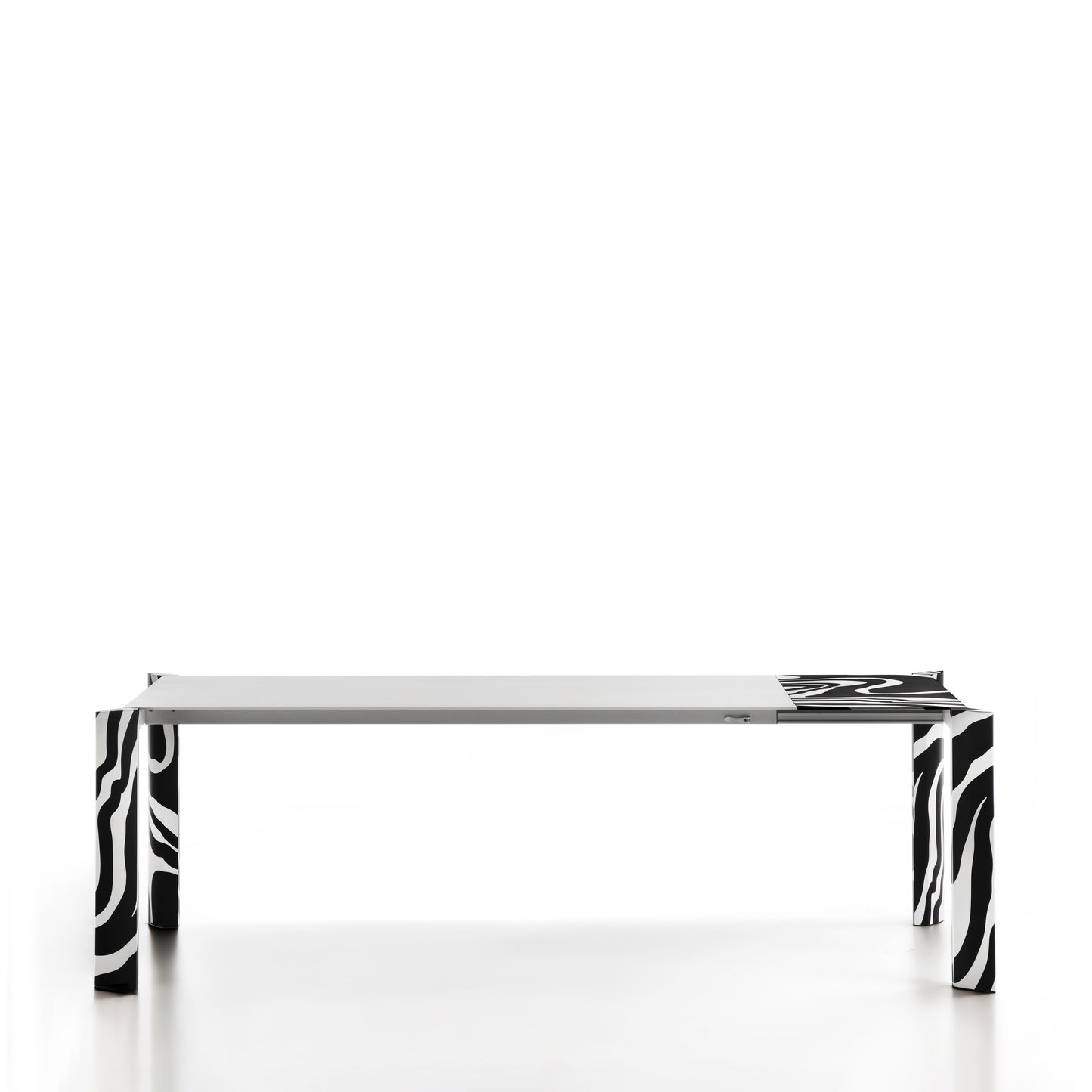 Minimalist Metaverso Table Aluminium Extendable Long Black White